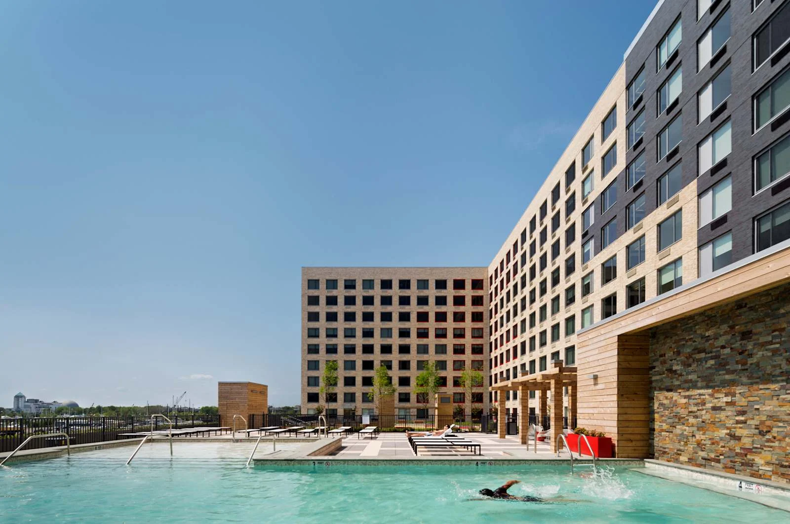 18 Park: Amenity fallback