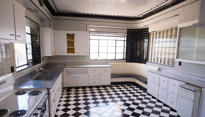 75 bluff road fort lee mob mansion kitchen