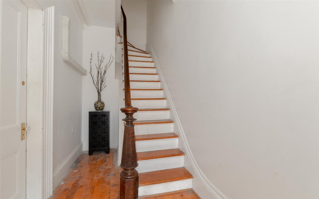 jersey city townhouse for sale 18 Elizabeth stairwell