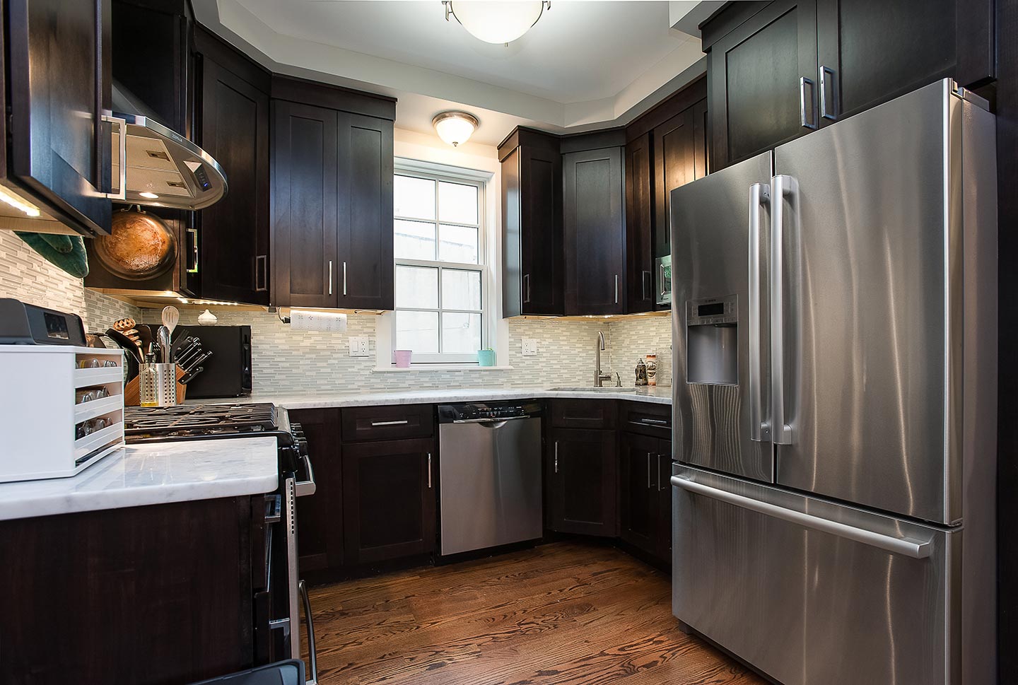 jersey city condos for sale 587 Jersey Ave kitchen