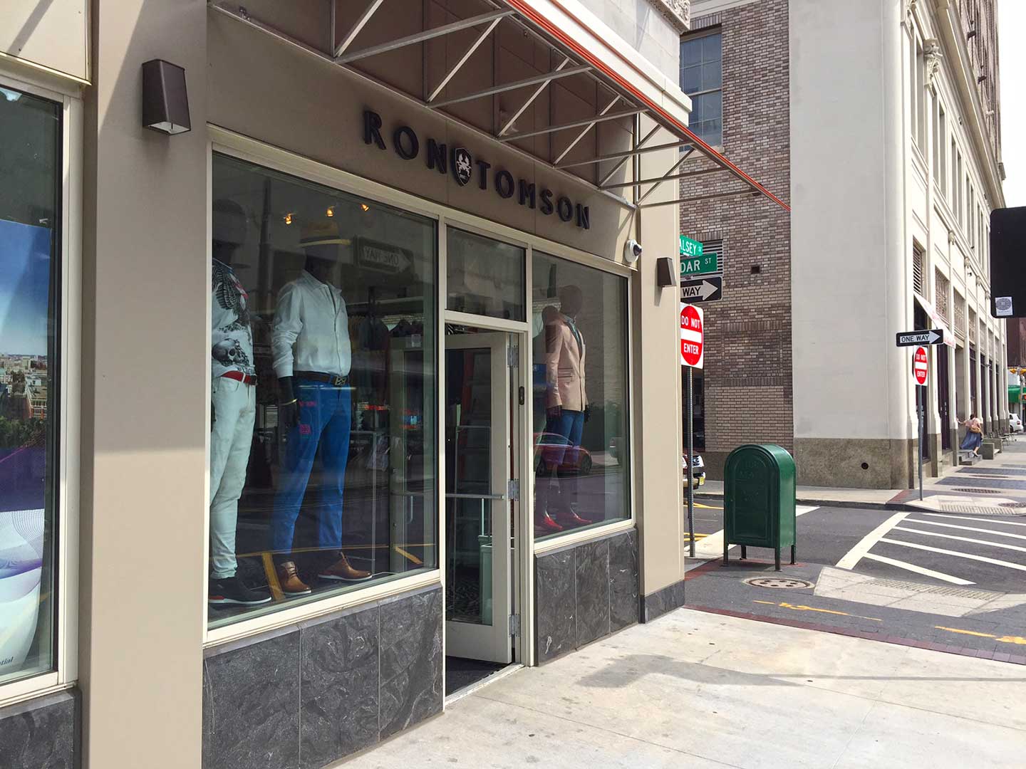 ron tomson clothing newark