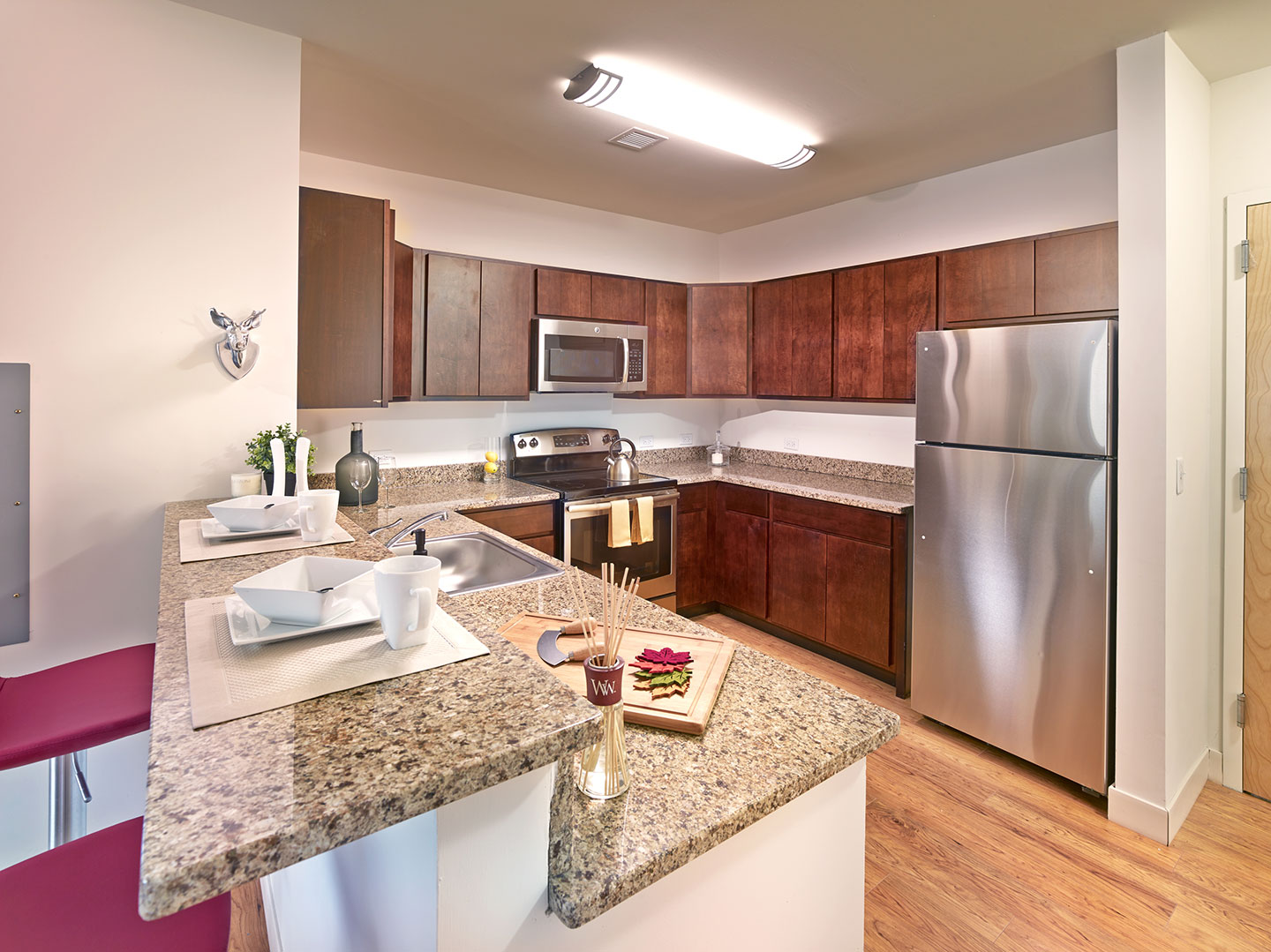24 jones luxury rentals newark student apartments kitchen