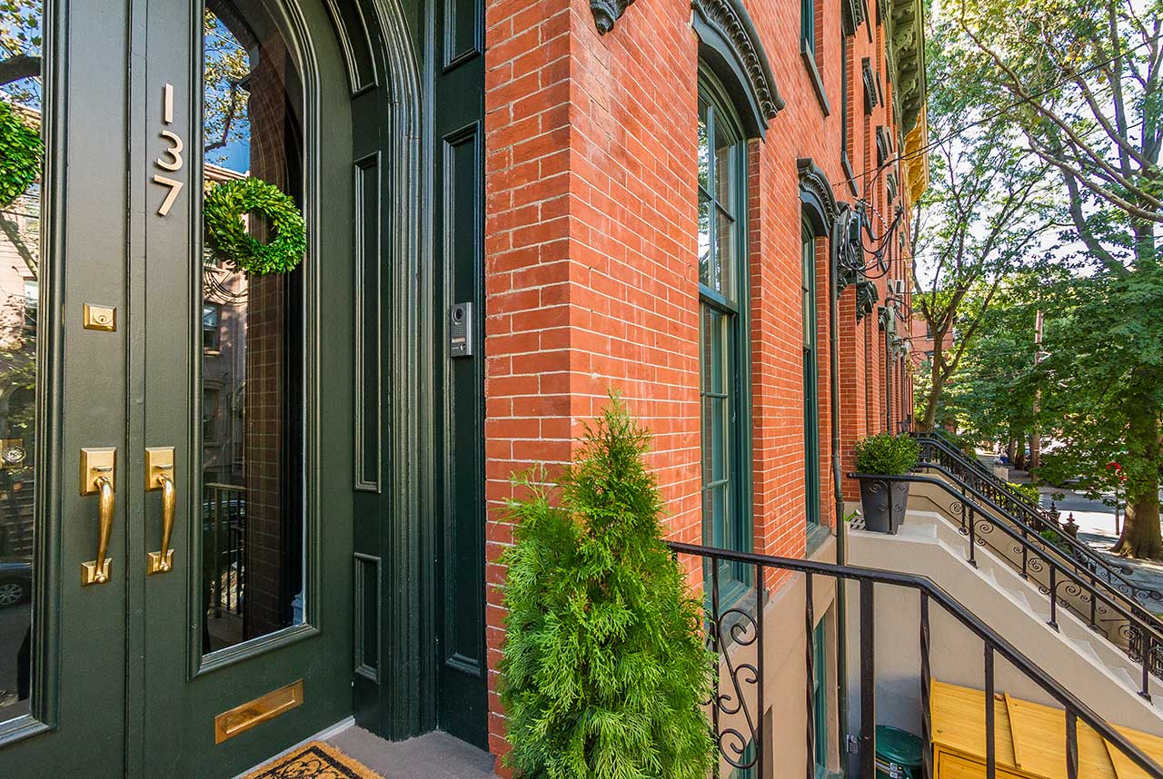 jersey city townhouse renovation 137 mercer featured