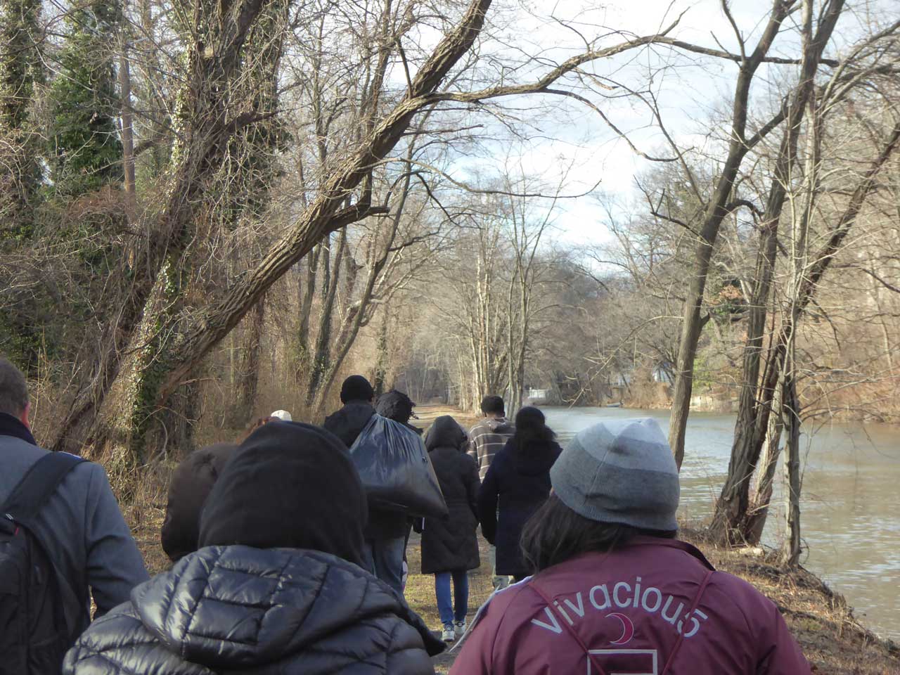 A Group Of Volunteers Searches Along The Delaware And Raritan Canal For Homeless New Jerseyans