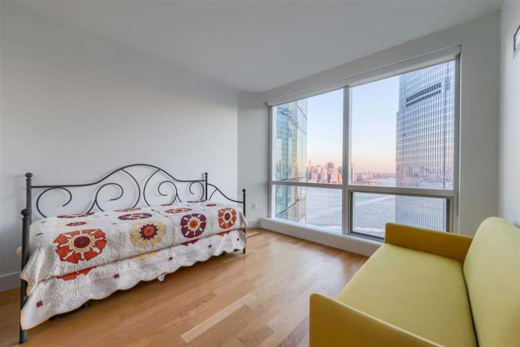 77 Hudson Apartment 3509 Jersey City Bedroom 2