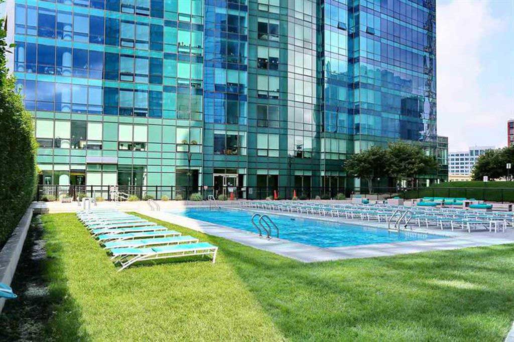 77 Hudson Apartment 3509 Jersey City Rooftop Pool
