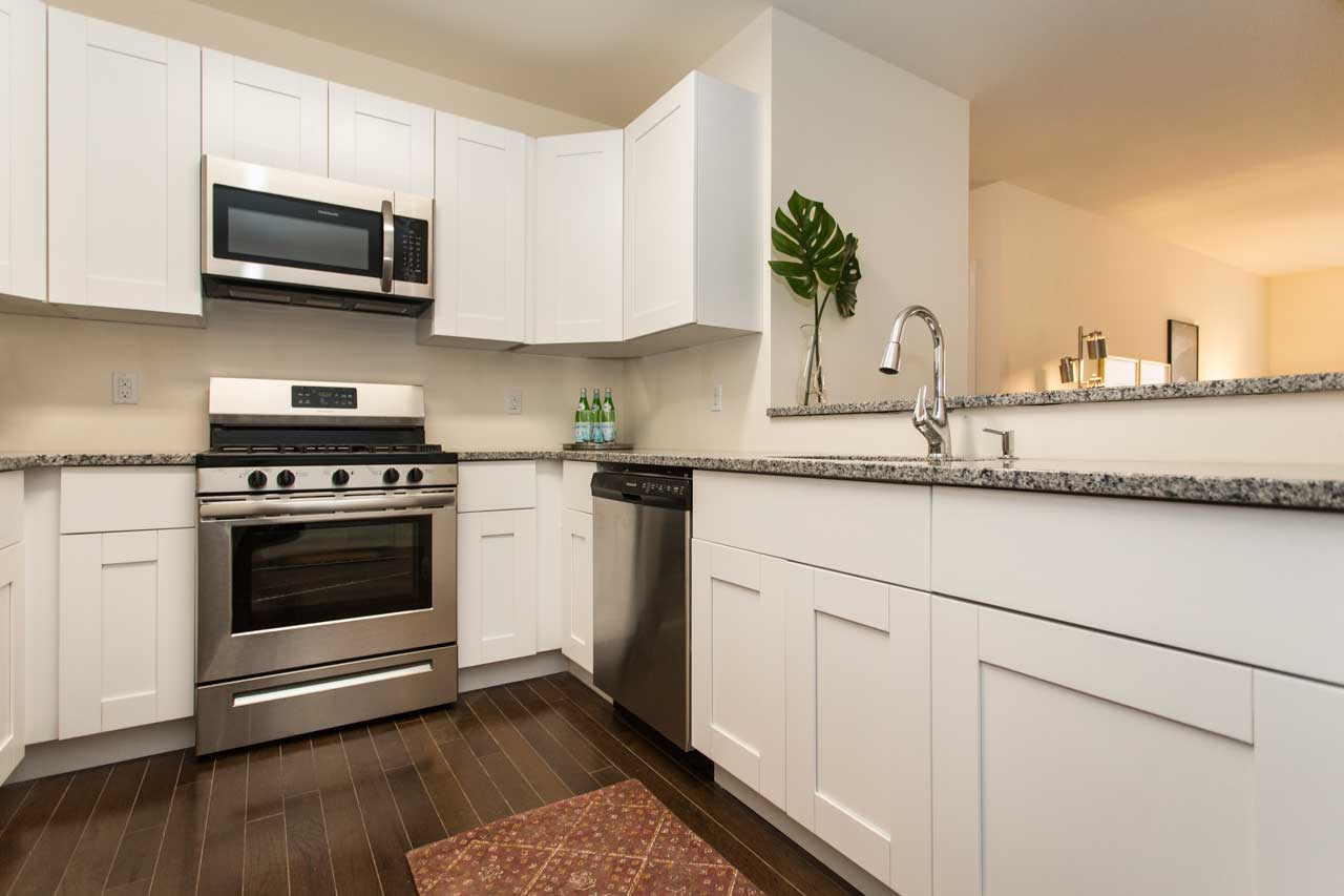 Lofts At Lincoln Park 90 Clinton Avenue Newark Kitchen