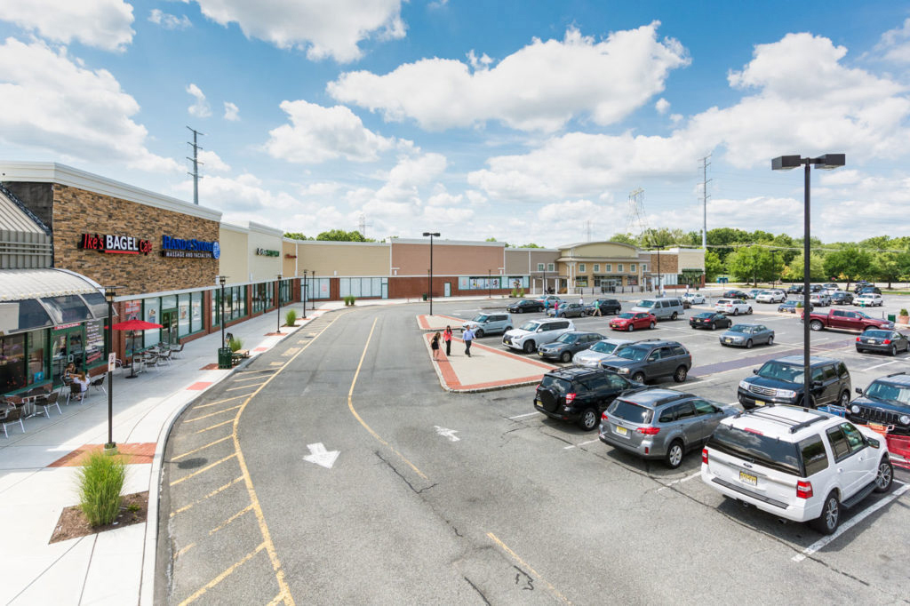 Aldi Shoppes Livingston Circle 277 Eisenhower Parkway 1