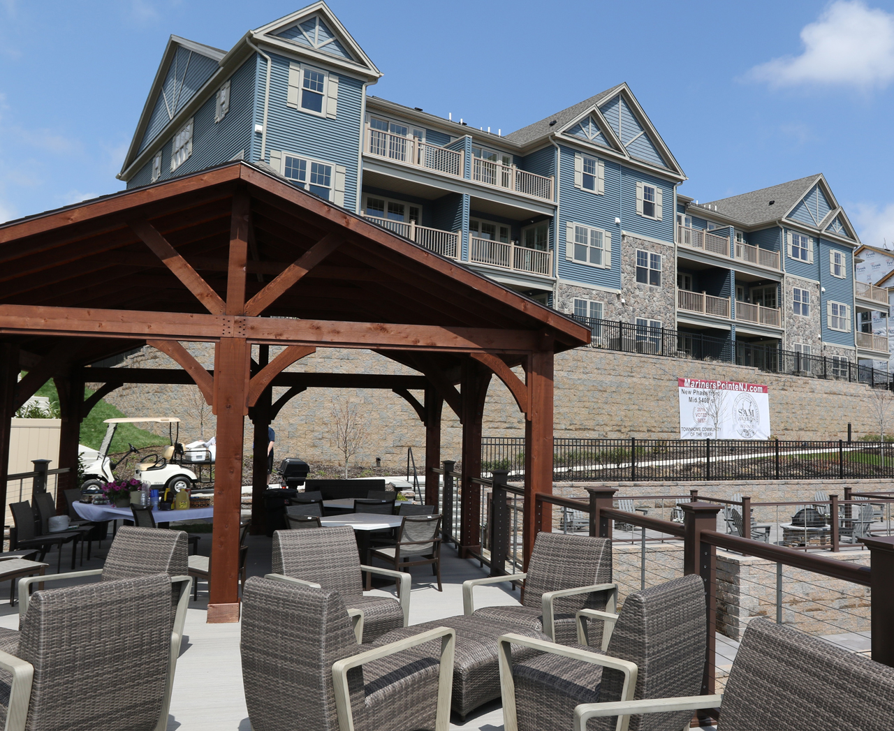 Mariners Pointe Lake Hopatcong New Jersey Pavilion Deck