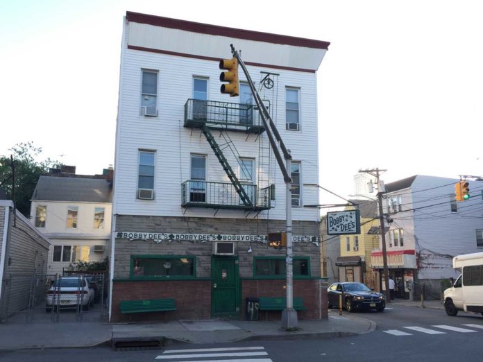 Bobby Dee's Renovation 49 Beacon Avenue Jersey City Heights 10