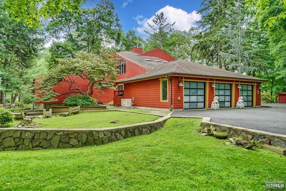 262 W. Saddle River Road For Sale 9