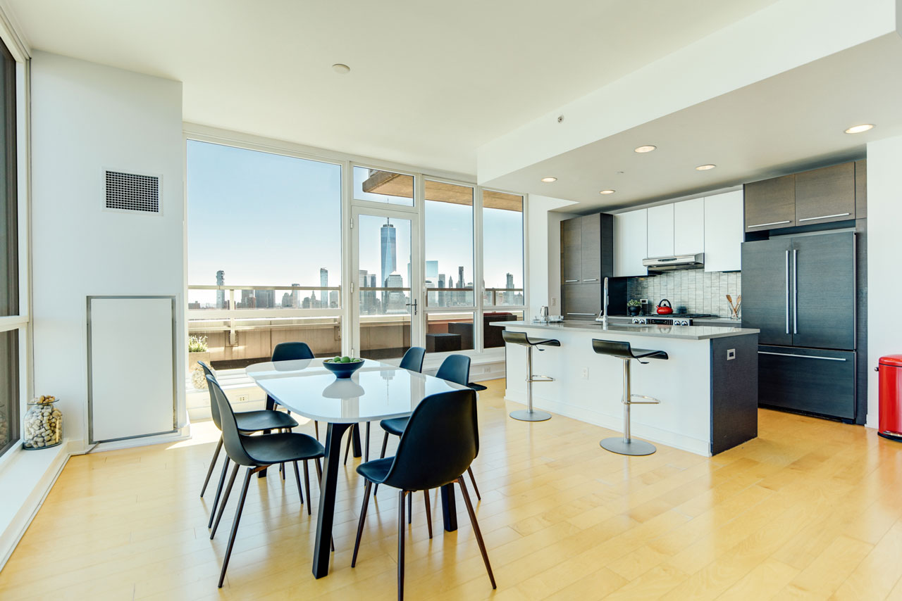 Penthouse 4002 For Sale Crystal Point Jersey City 3