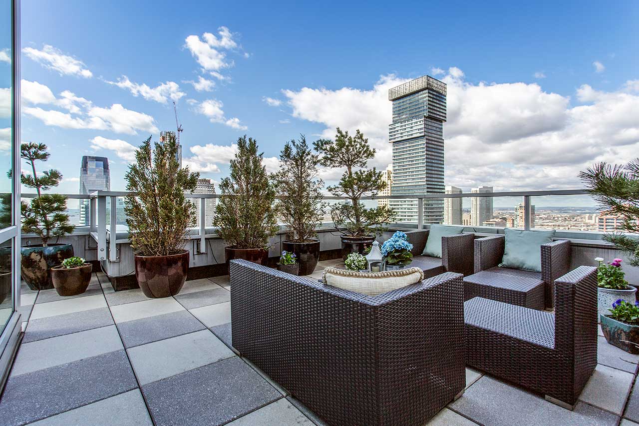 Crystal Point Condo Jersey City Sale Sets Record