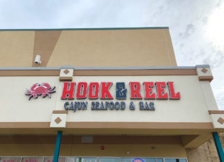 Hook & Reel Cajun Seafood And Bar Kearny 2