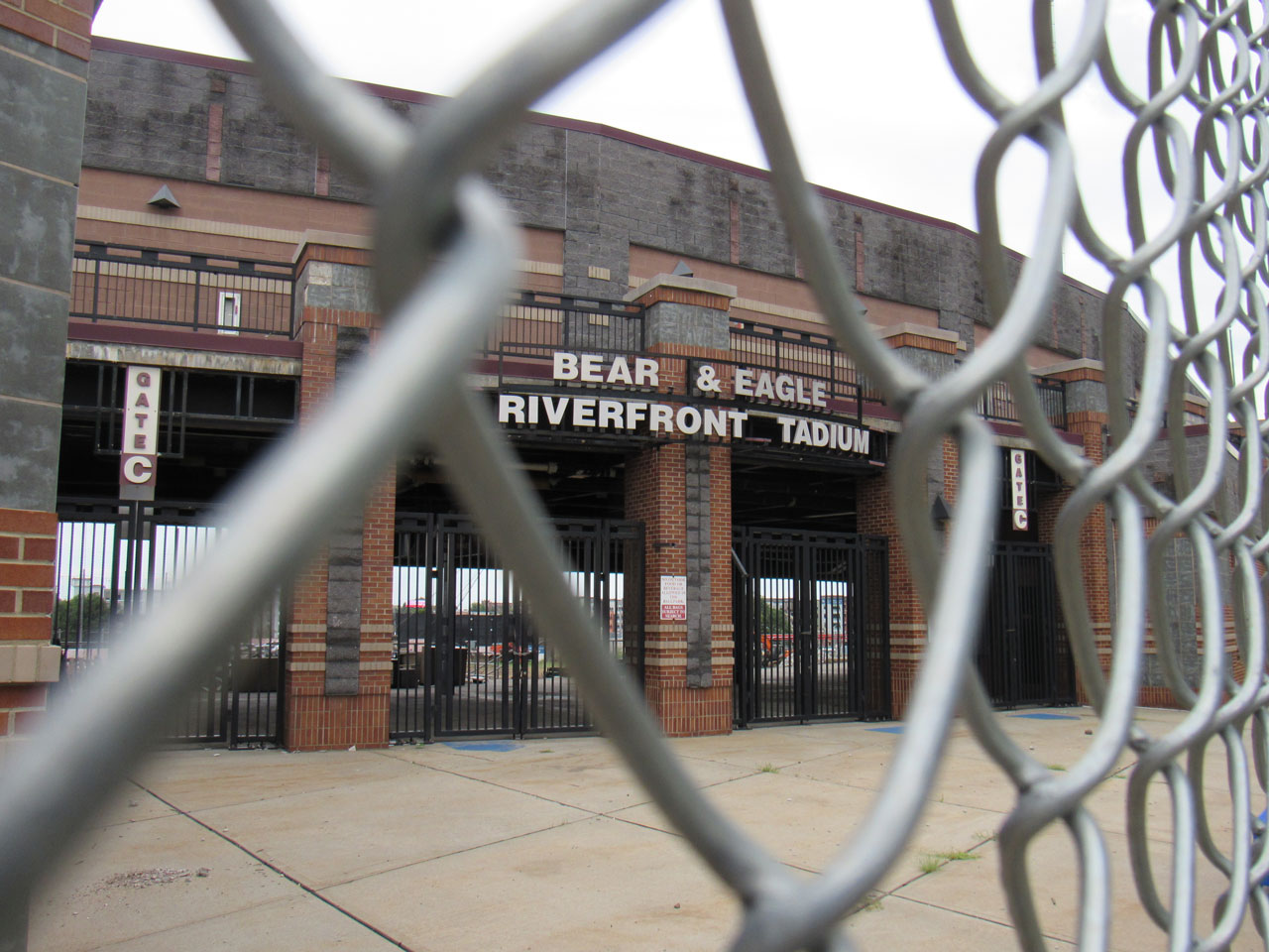 Riverfront Stadium Demo Newark 2