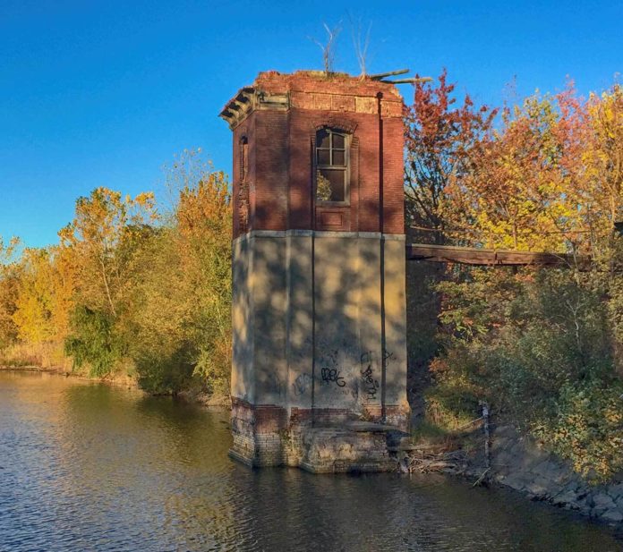 Jersey City Reservoir Number 3 Screen House