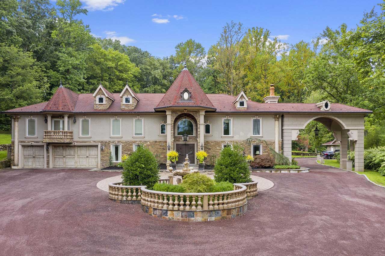 Teresa Giudice Montville Nj Mansion For Sale Front