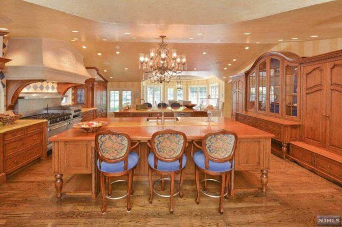 Rosie O'donnell Sold Saddle River Mansion Kitchen