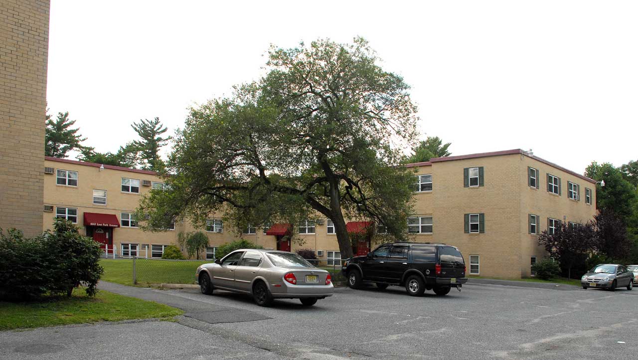 1045 1047 East Park Avenue Multifamily Sold Vineland Nj