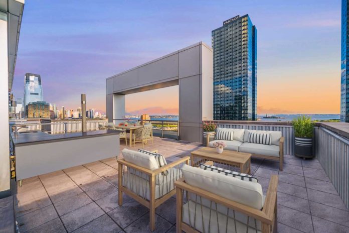 Gulls Cove Penthouse 14 For Rent Jersey City 6