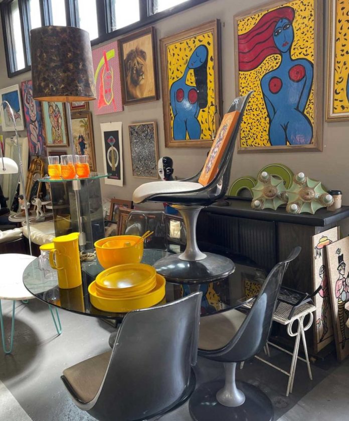 Into The Void Coffee & Antiques Coming to Jersey City Into The Void Coffee & Antiques Jersey City