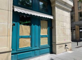 Chickie's 236 Pavonia Avenue Hamilton Park Jersey City 3