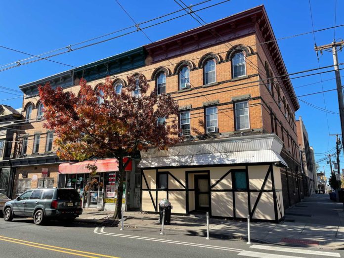 Blarney Pub 1135 Summit Avenue. Jersey City