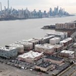 Edgewater Harbor Commercial Space For Lease