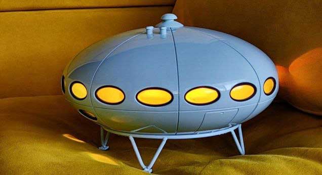 Futuro House Lamp