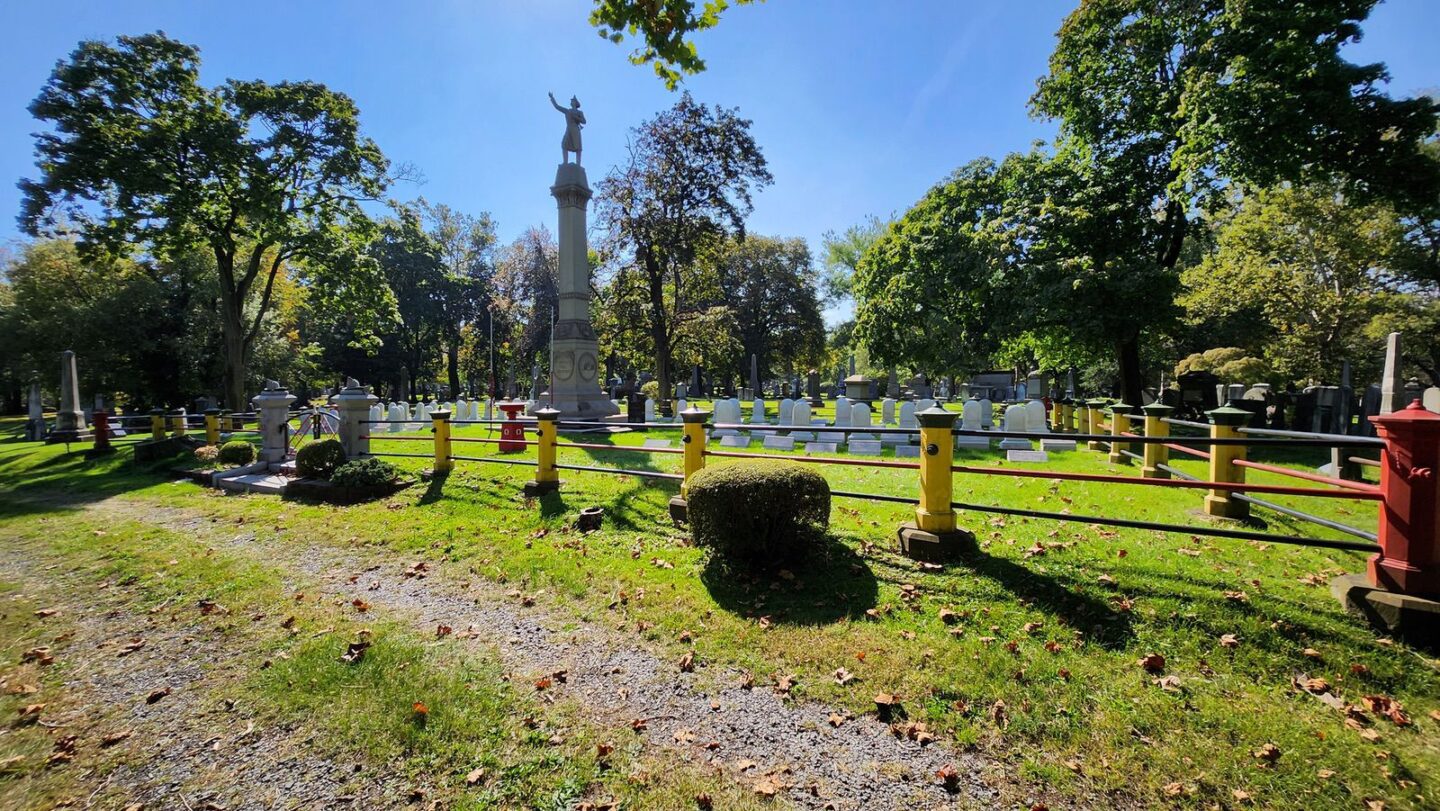 Mount Pleasant Cemetery Newark Haunted 16