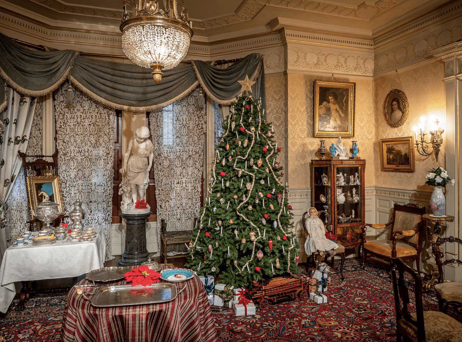 Christmas Ballantine Mansion Newark