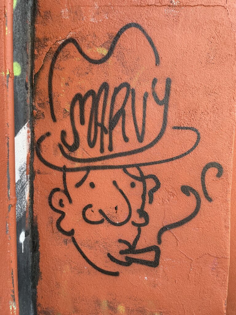 Pot Mural