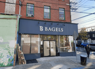 B Bagels Exterior