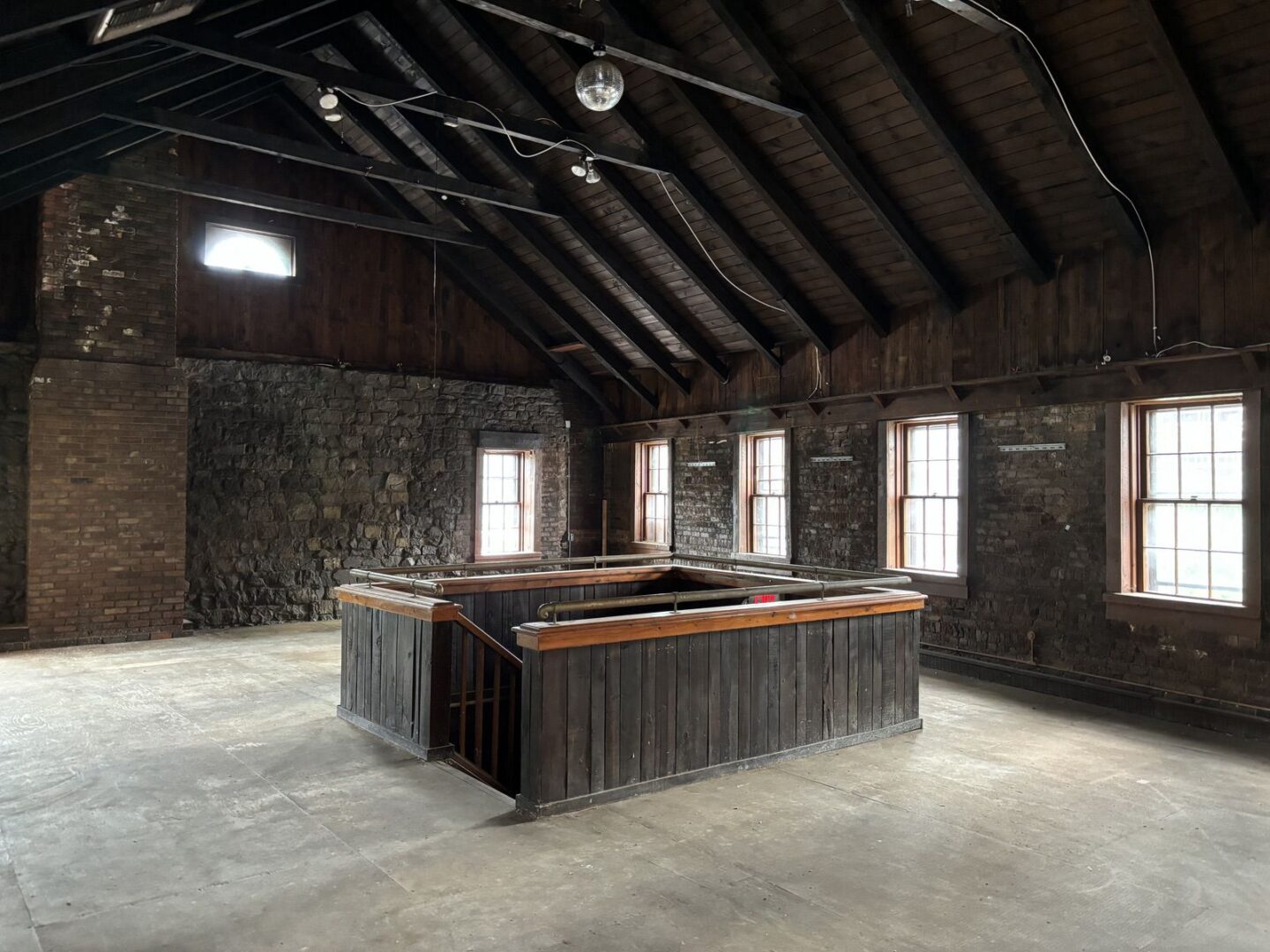 Summit House Jersey City Auction 6