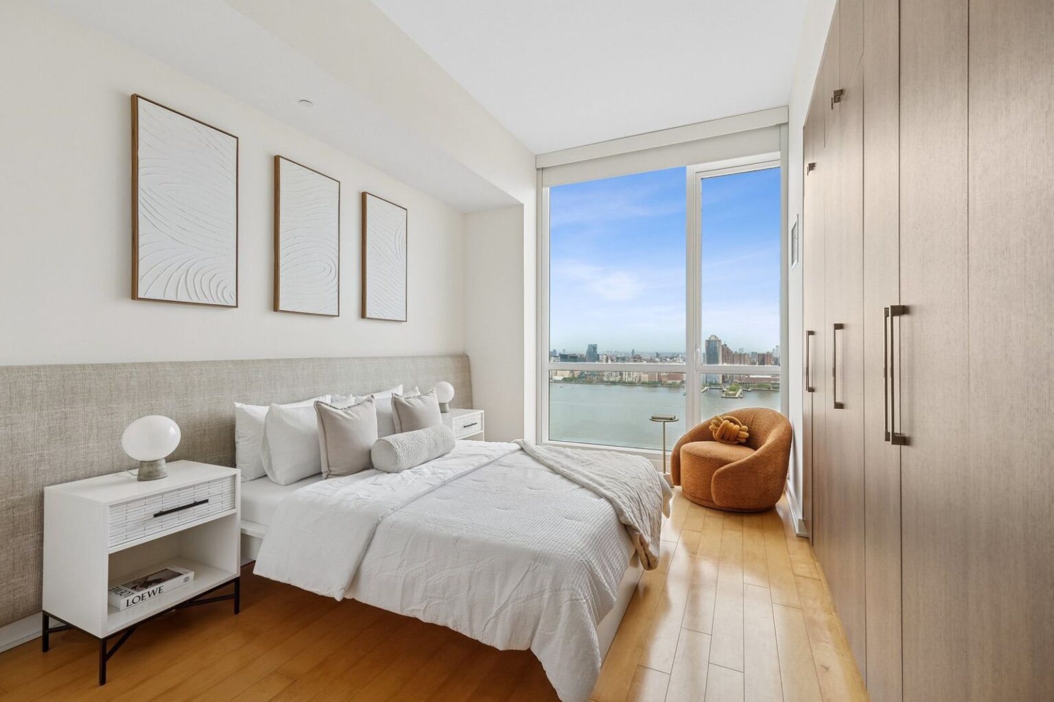 Magnificent Crystal Point Penthouse Showcases Unobstructed Panoramic ...