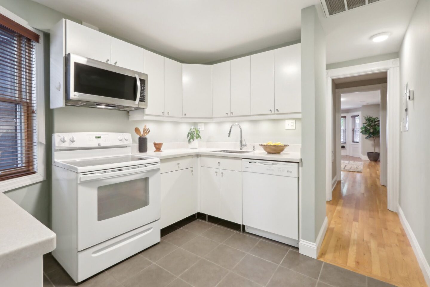 254 4th St Jersey City House For Sale 93