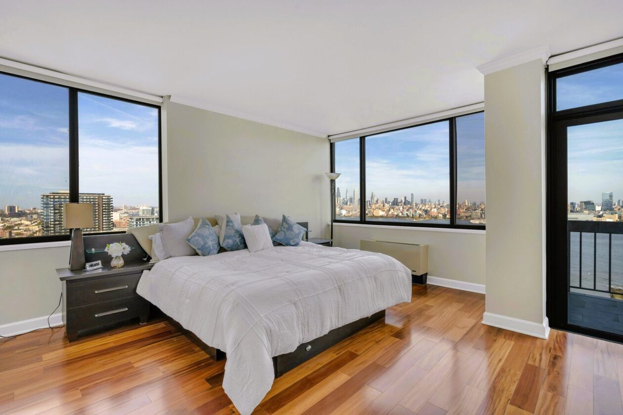 $1.8 Million Penthouse Sets Sales Record for The Emerald in Jersey City ...