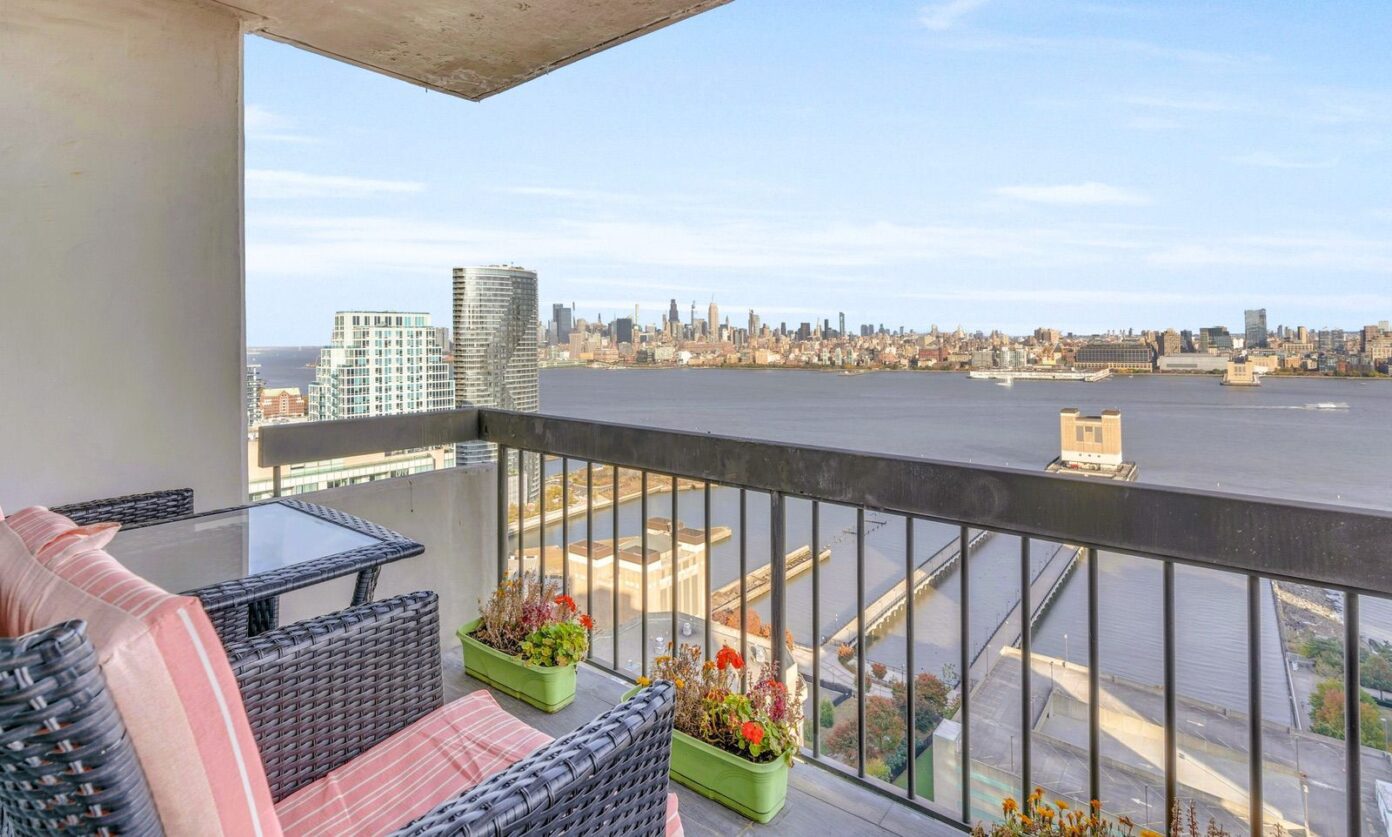 $1.8 Million Penthouse Sets Sales Record for The Emerald in Jersey City ...