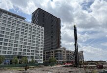 20 Long Slip Construction