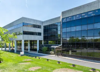 200 Franklin Square 1