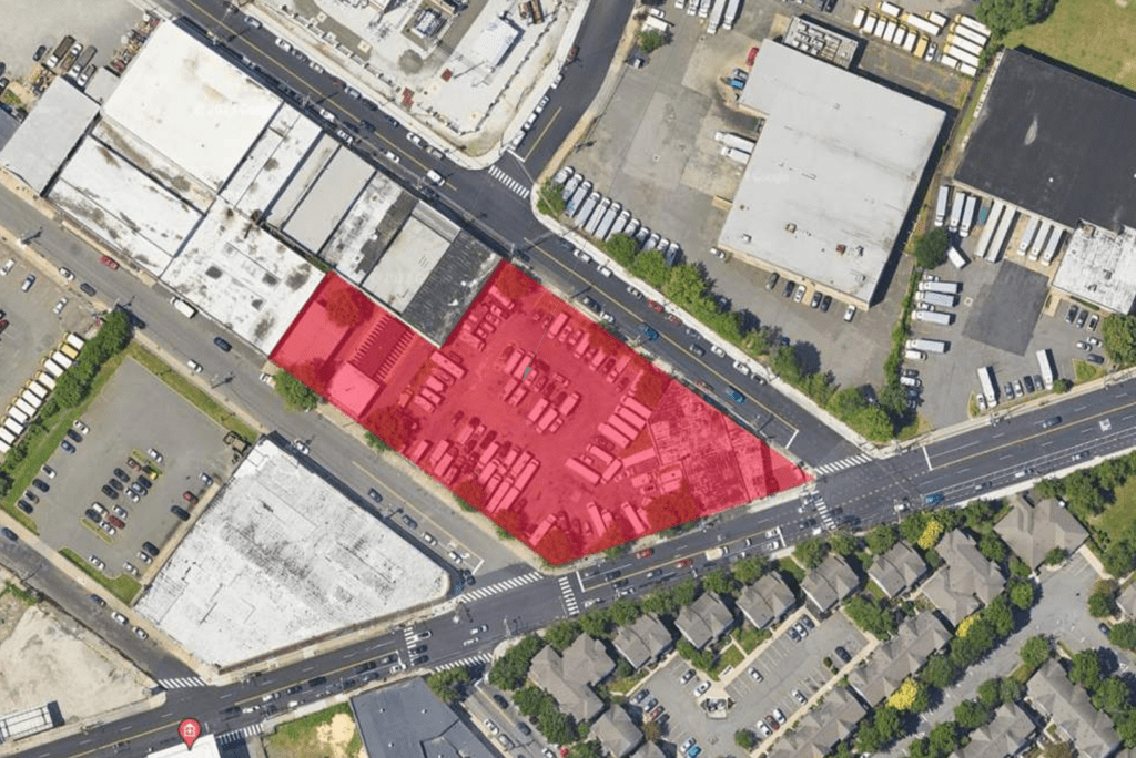 590 Grand Street Site