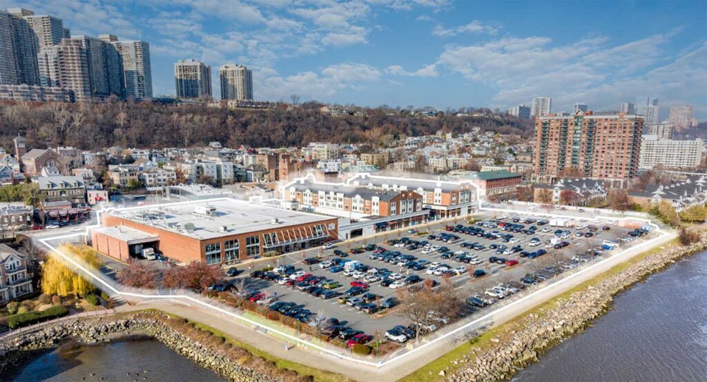 Edgewater Towne Center
