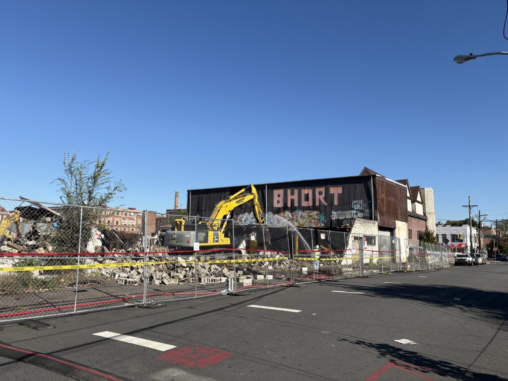 Woodward Demo 417 Communipaw