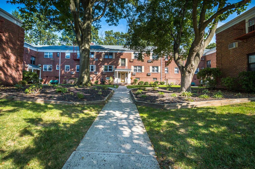 Stephanie Gardens Apartments