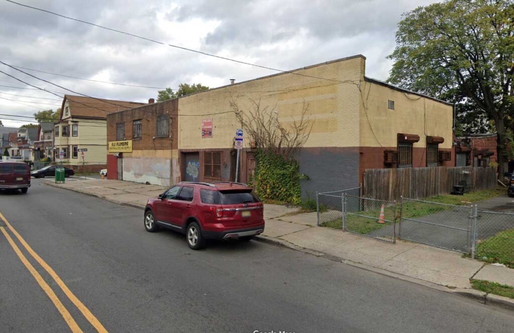 92 94 Stuyvesant Ave Newark Convenience Store