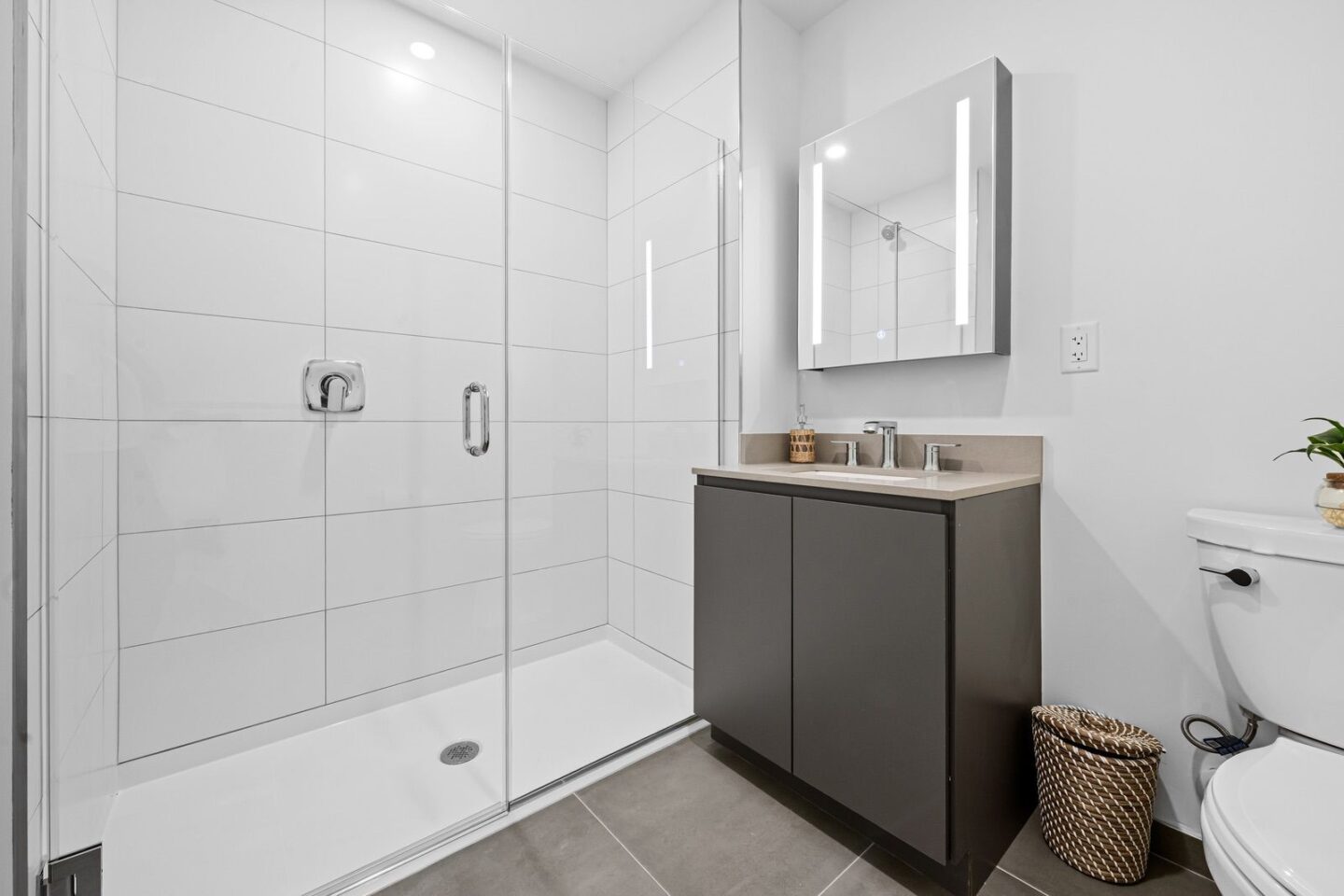 15 Central 626 Newark Ave Jersey City Apartments For Rent 8