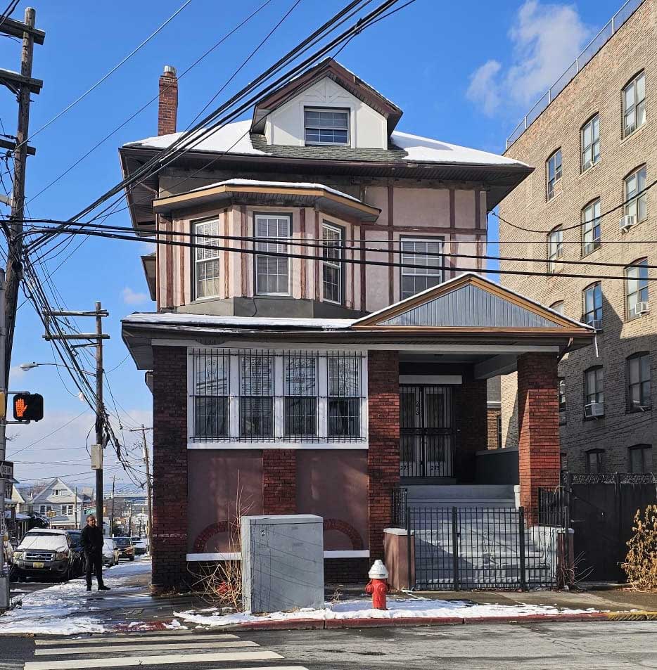 273 Bergen Ave Jersey City