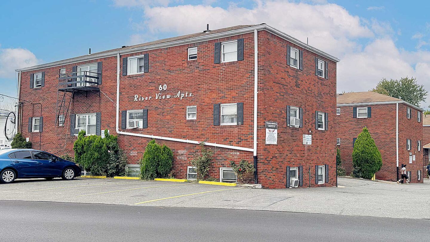 River View Apartments Lodi