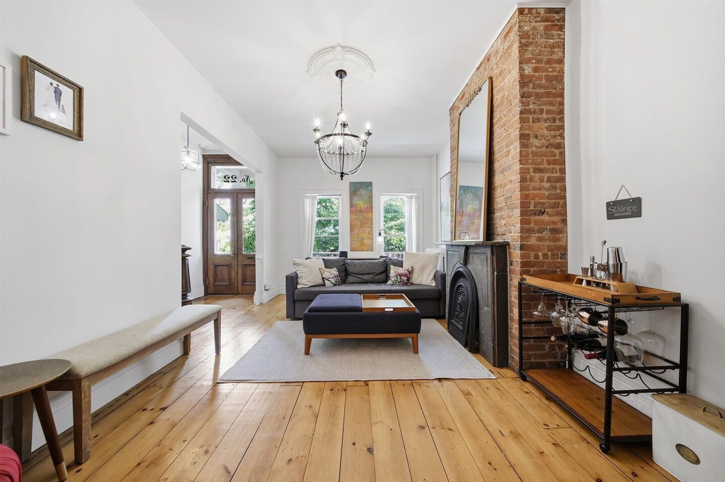 22 Laidlaw Ave 2