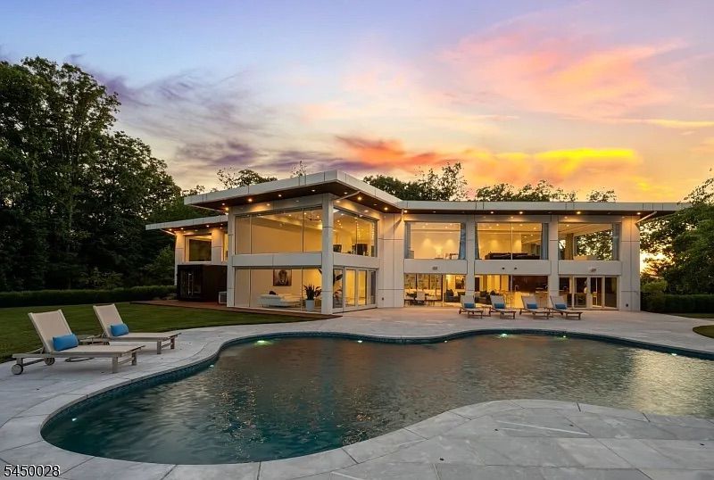 Aaron Rodgers New Jersey House 1